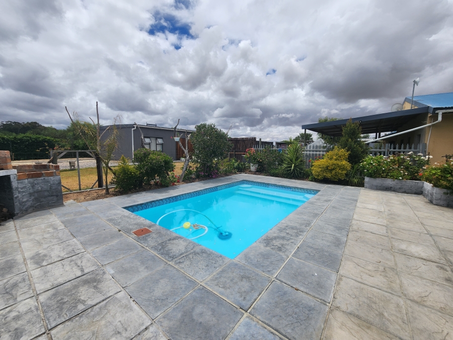 7 Bedroom Property for Sale in Cape Farms Western Cape